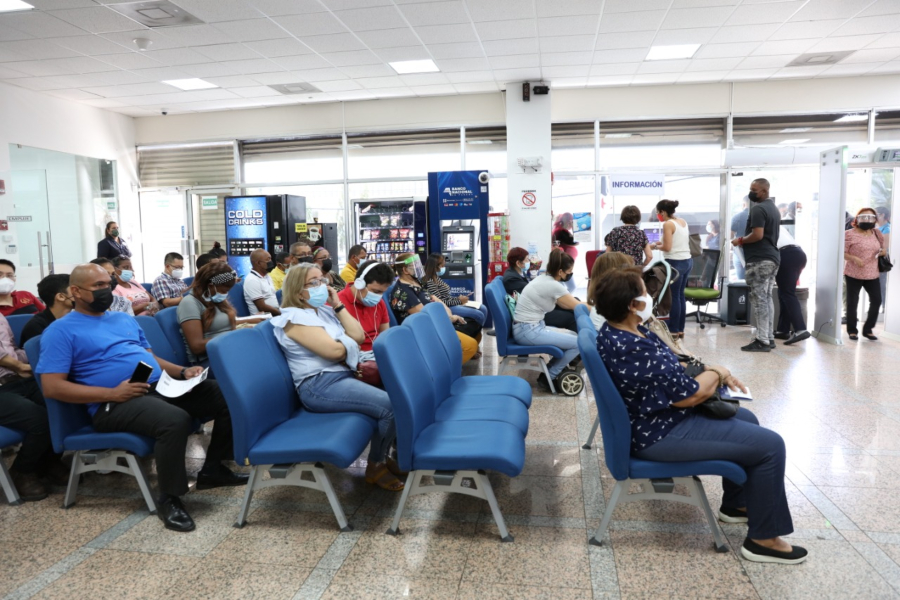 APAP emite más de 10 mil pasaportes en el mes de Febrero